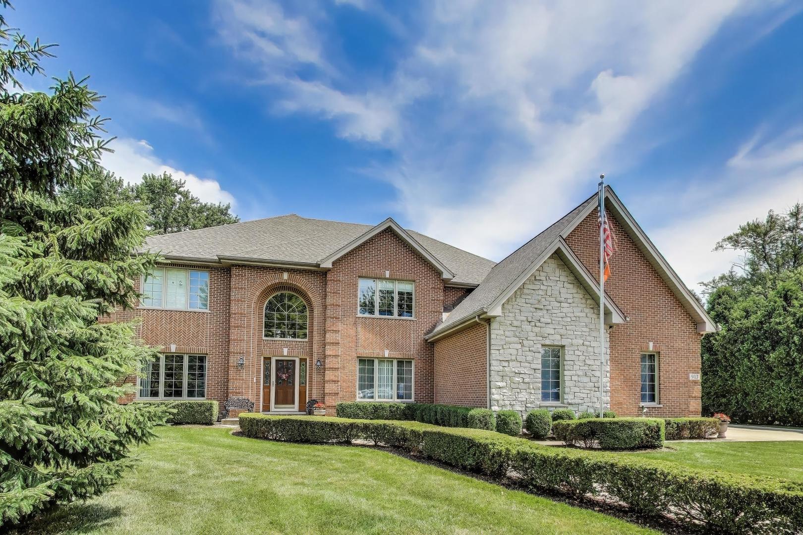 913 S DRYDEN Place, Arlington Heights, IL 60005