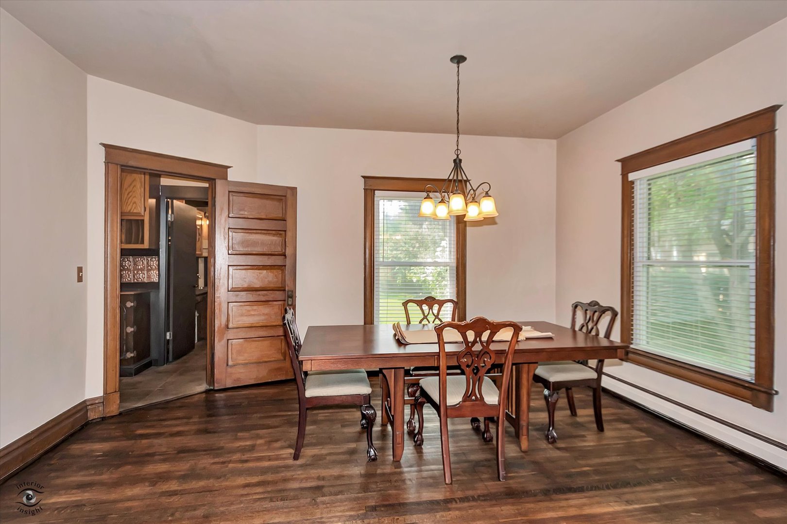 662 Glenwood Avenue, Joliet, IL 60435