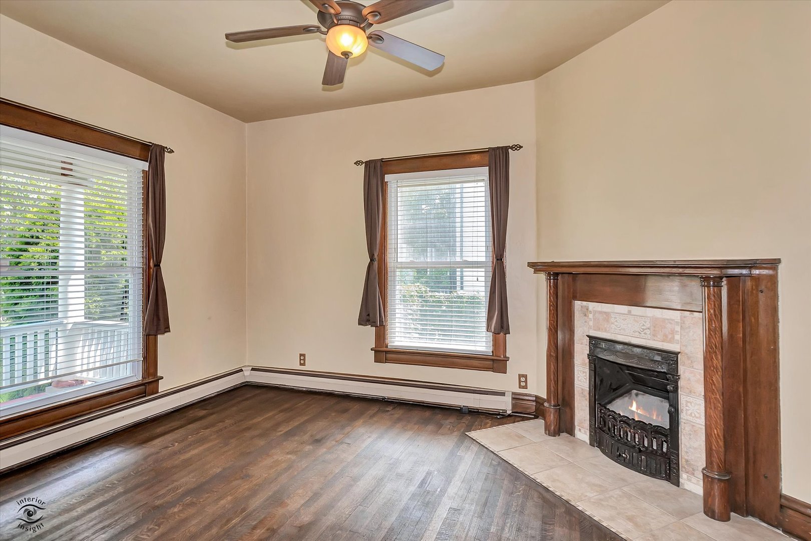 662 Glenwood Avenue, Joliet, IL 60435