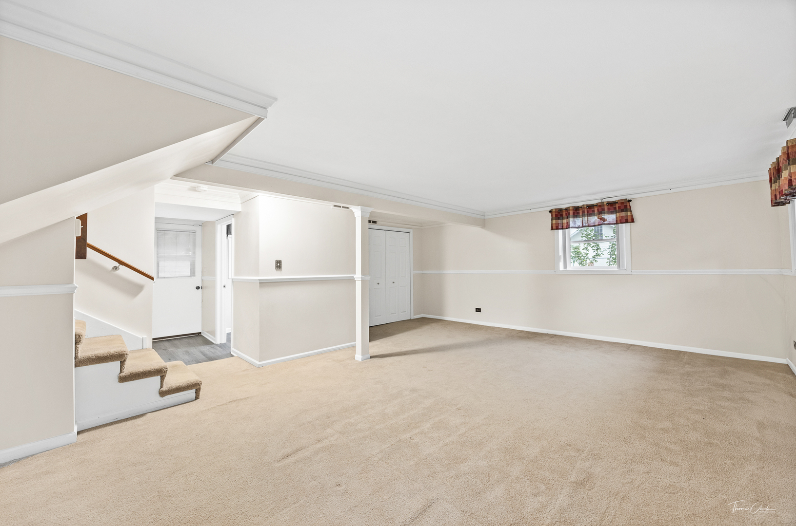 5S300 Tuthill Road, Naperville, IL 60563