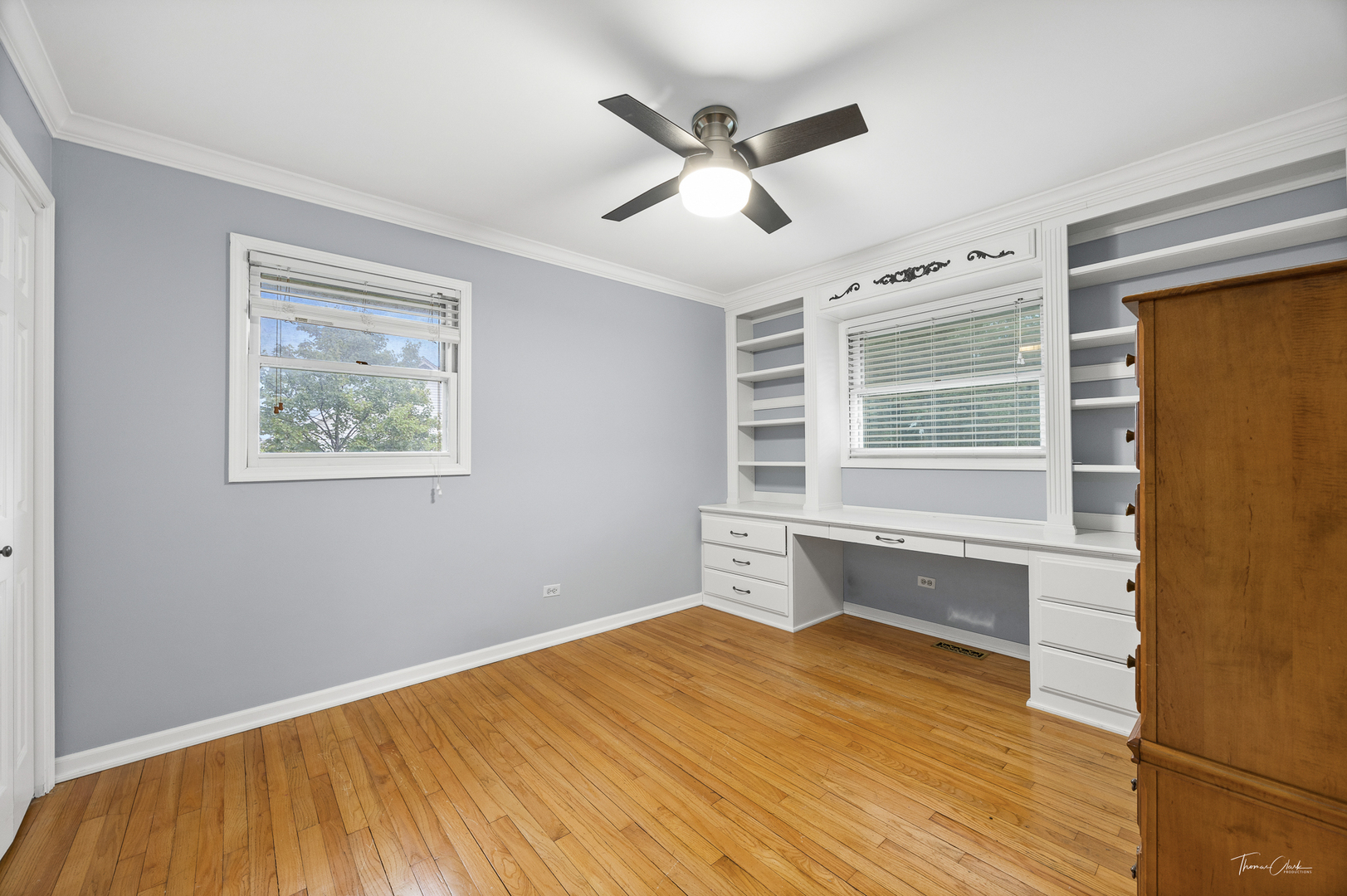 5S300 Tuthill Road, Naperville, IL 60563