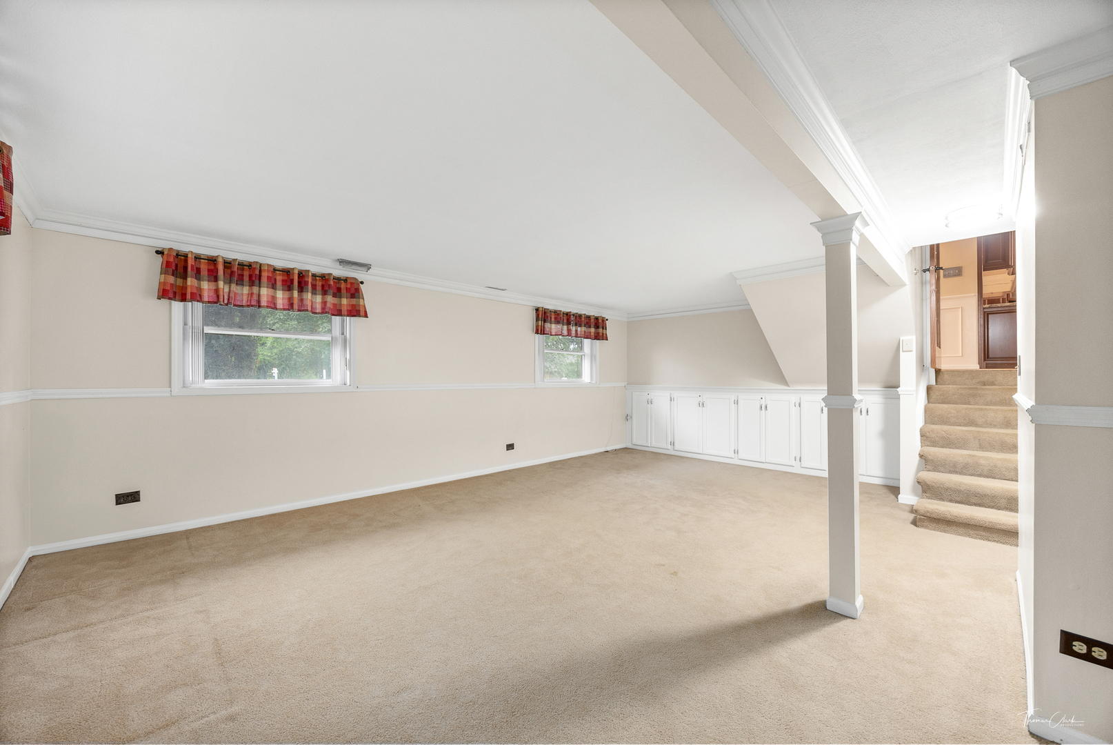 5S300 Tuthill Road, Naperville, IL 60563