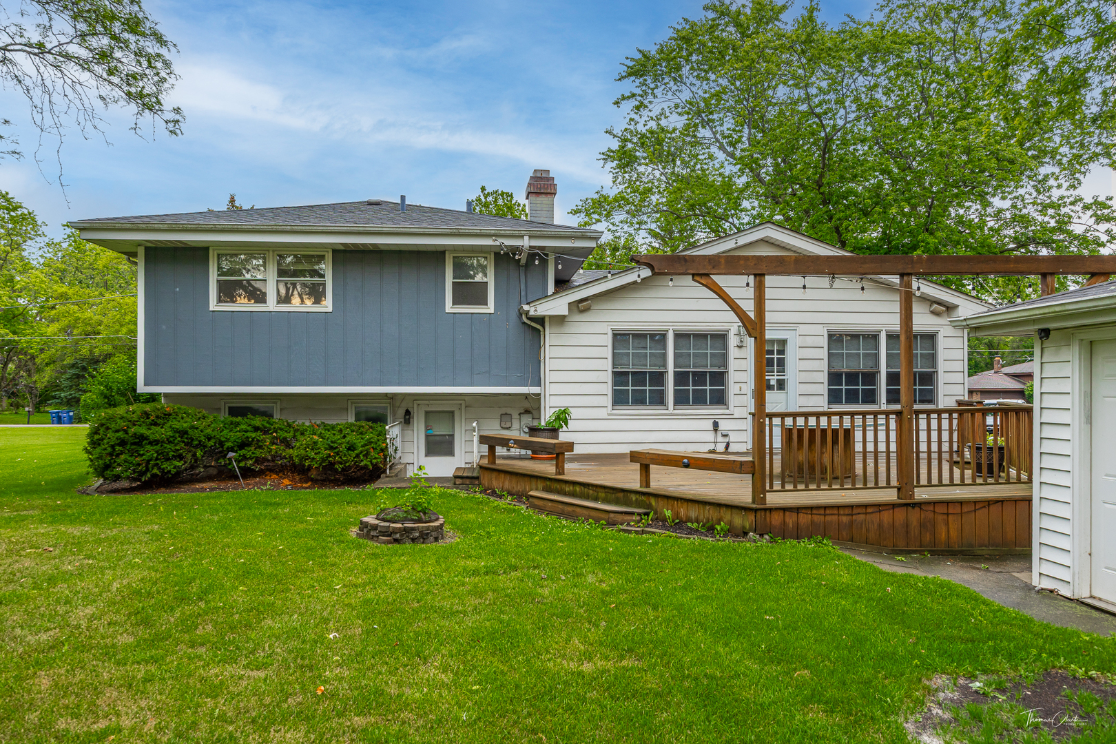 5S300 Tuthill Road, Naperville, IL 60563