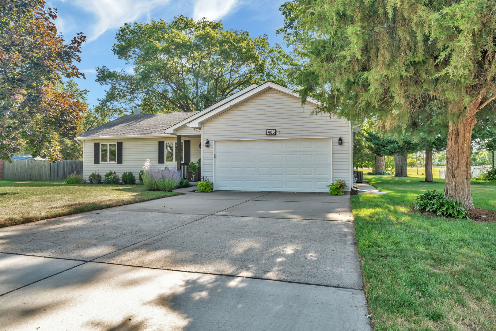 485 S Division Street, Braidwood, IL 60408