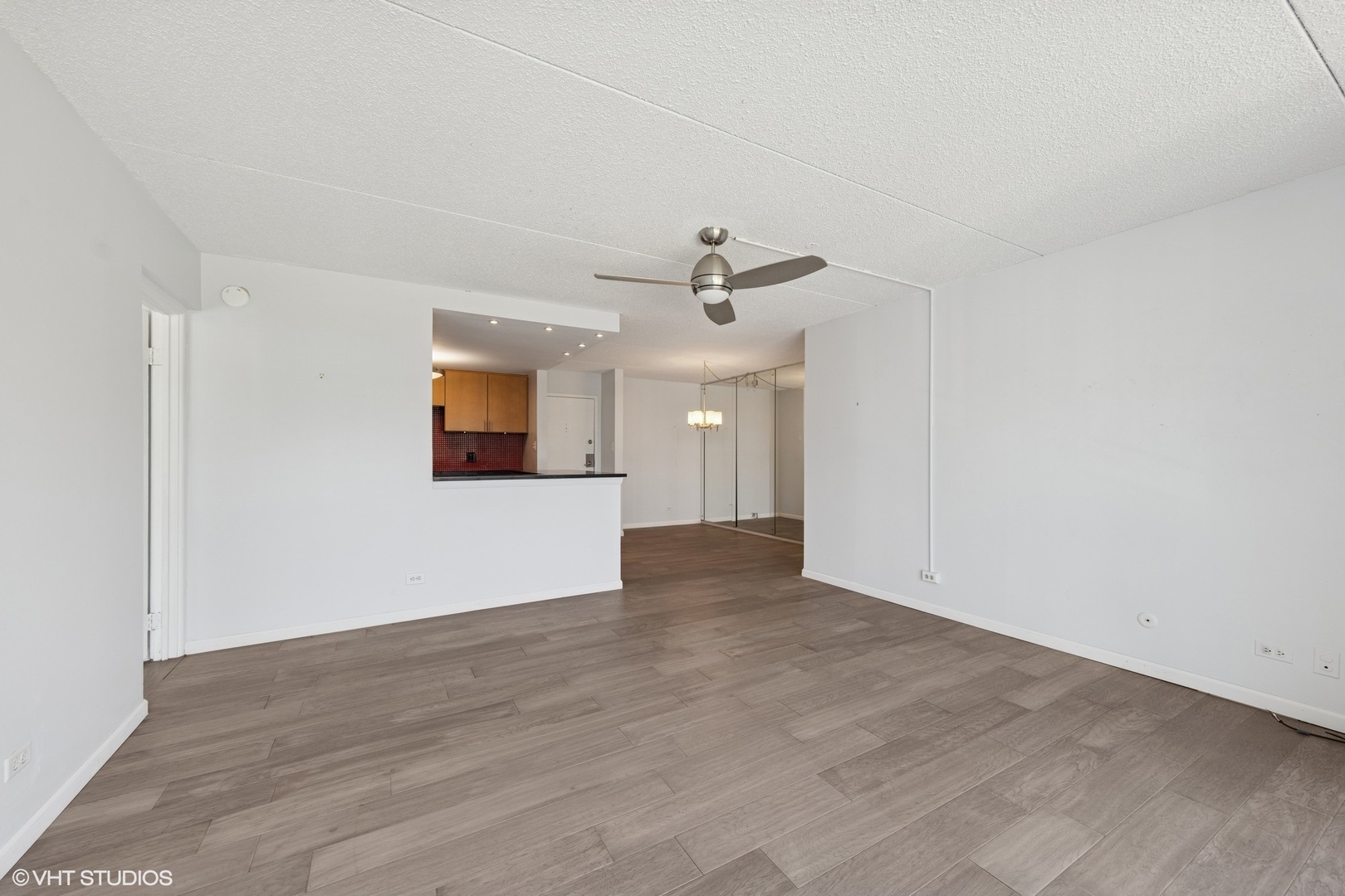 2015 S Finley Road #304, Lombard, IL 60148