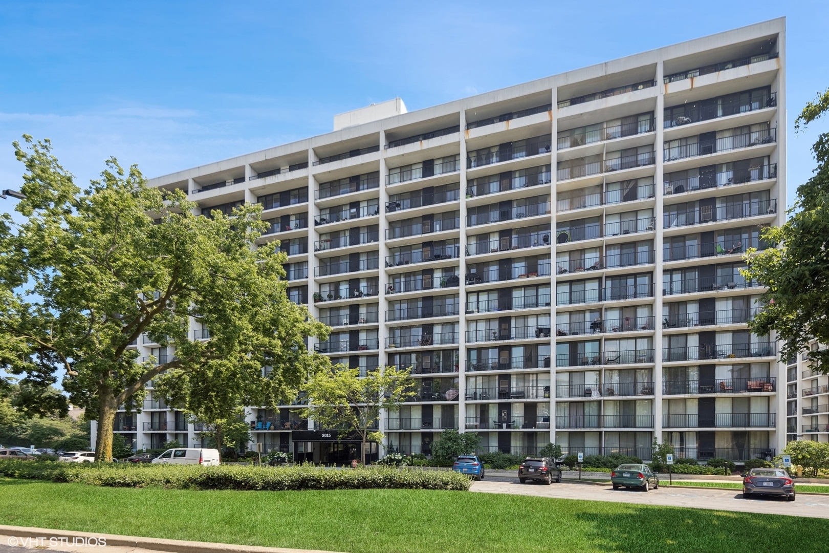 2015 S Finley Road #304, Lombard, IL 60148