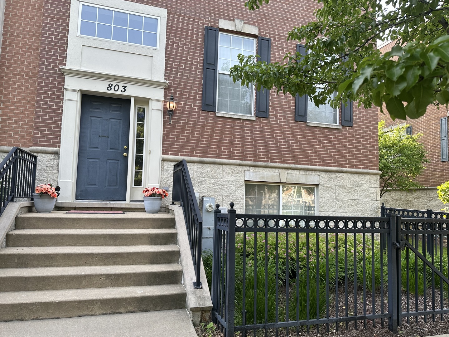 803 Station Boulevard, Aurora, IL 60504