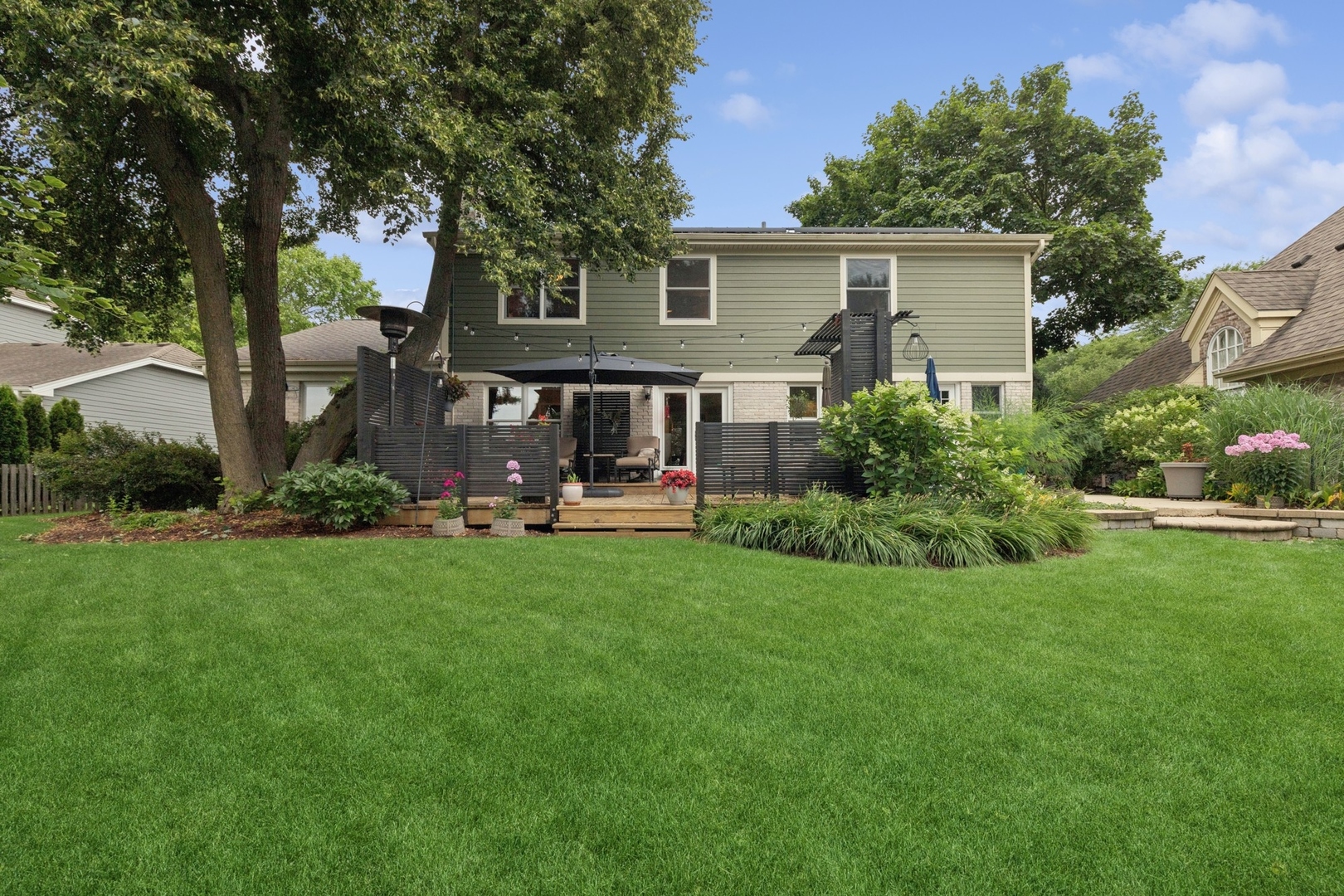 1524 Virginia Avenue, Libertyville, IL 60048