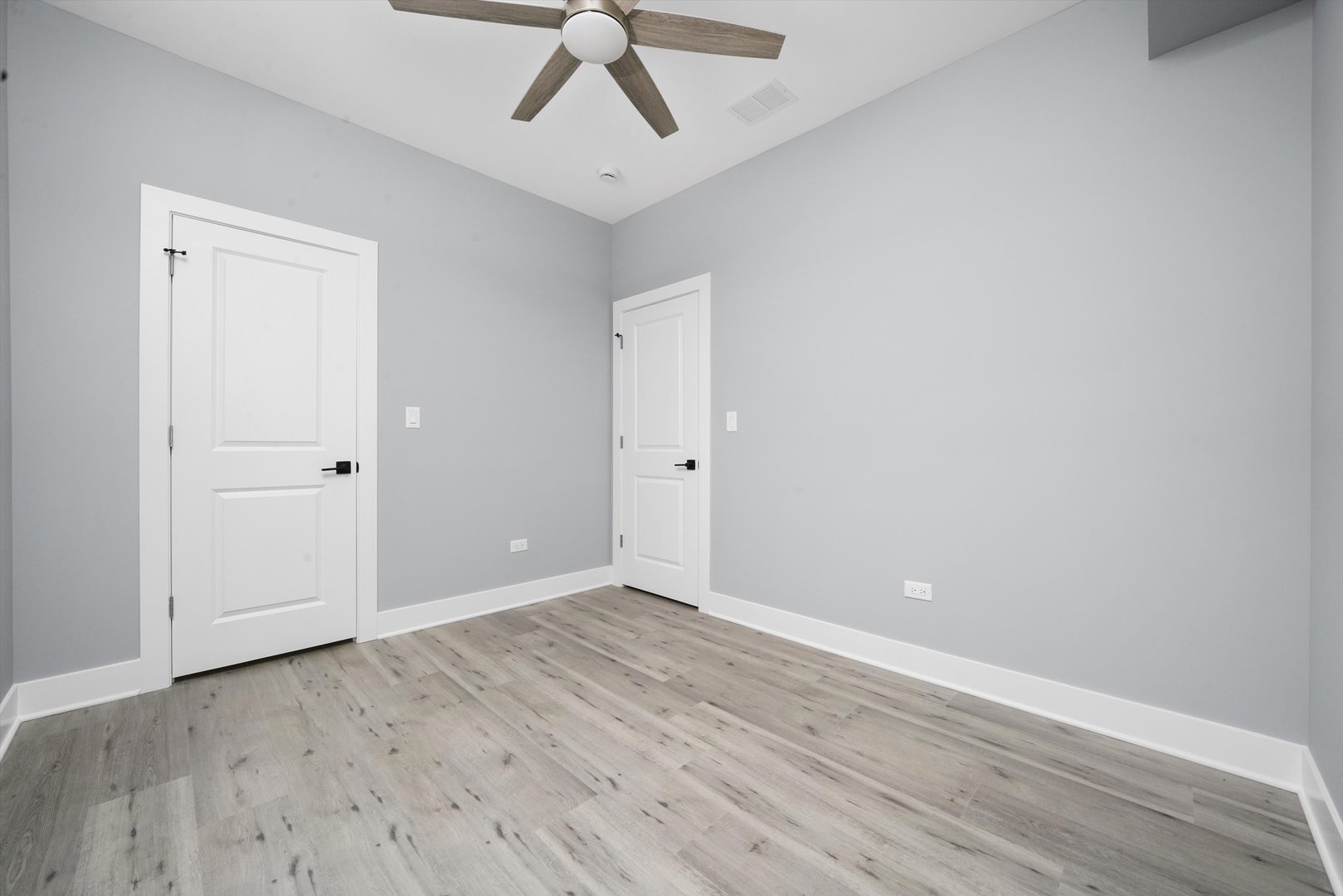5426 N Bernard Street, Chicago, IL 60625
