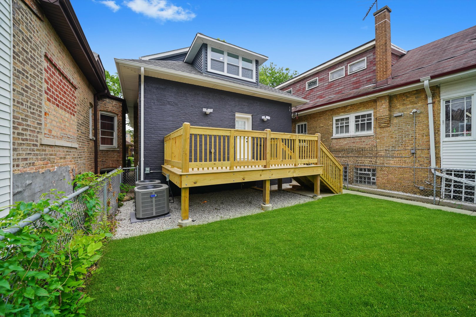 5426 N Bernard Street, Chicago, IL 60625
