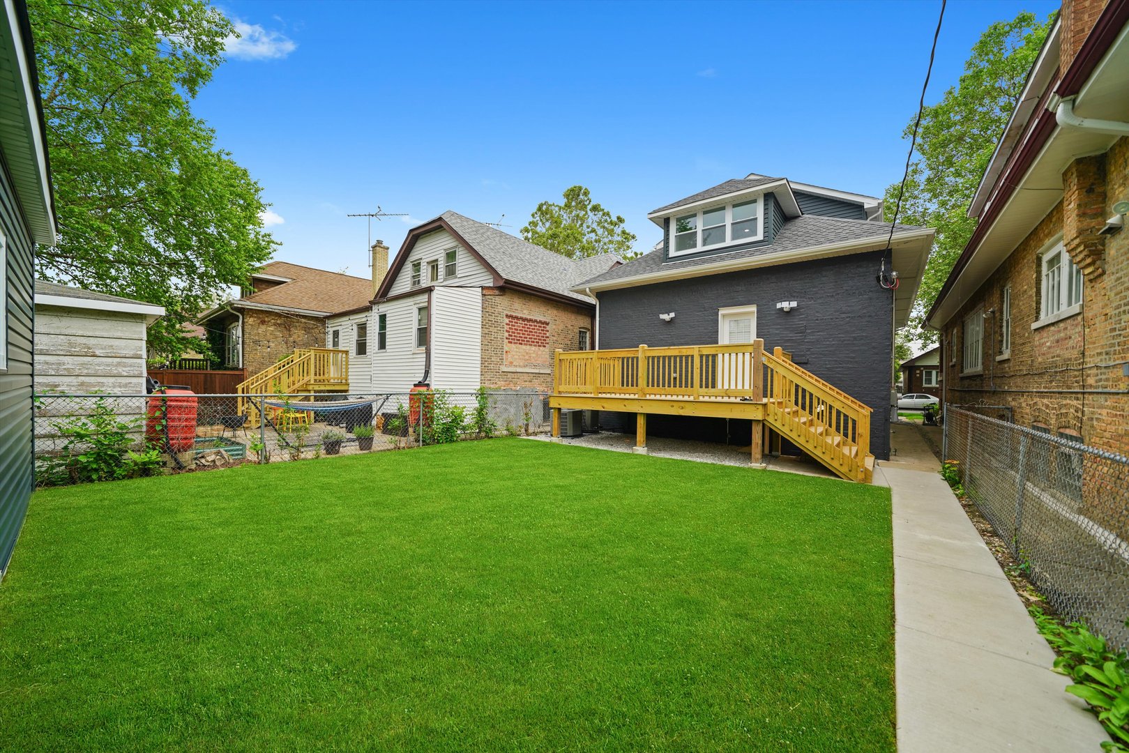 5426 N Bernard Street, Chicago, IL 60625