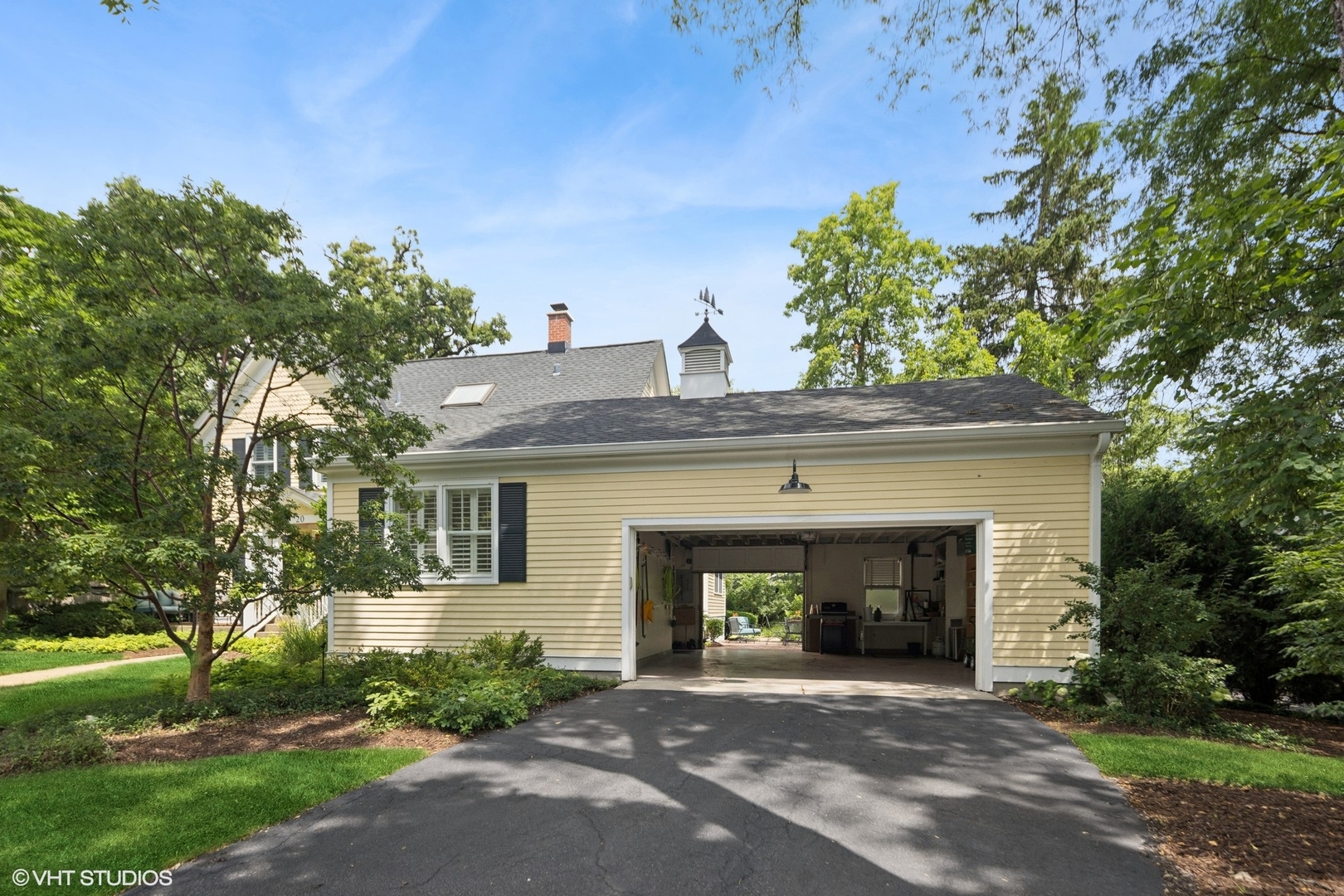 20 Muirwood Drive, Glen Ellyn, IL 60137