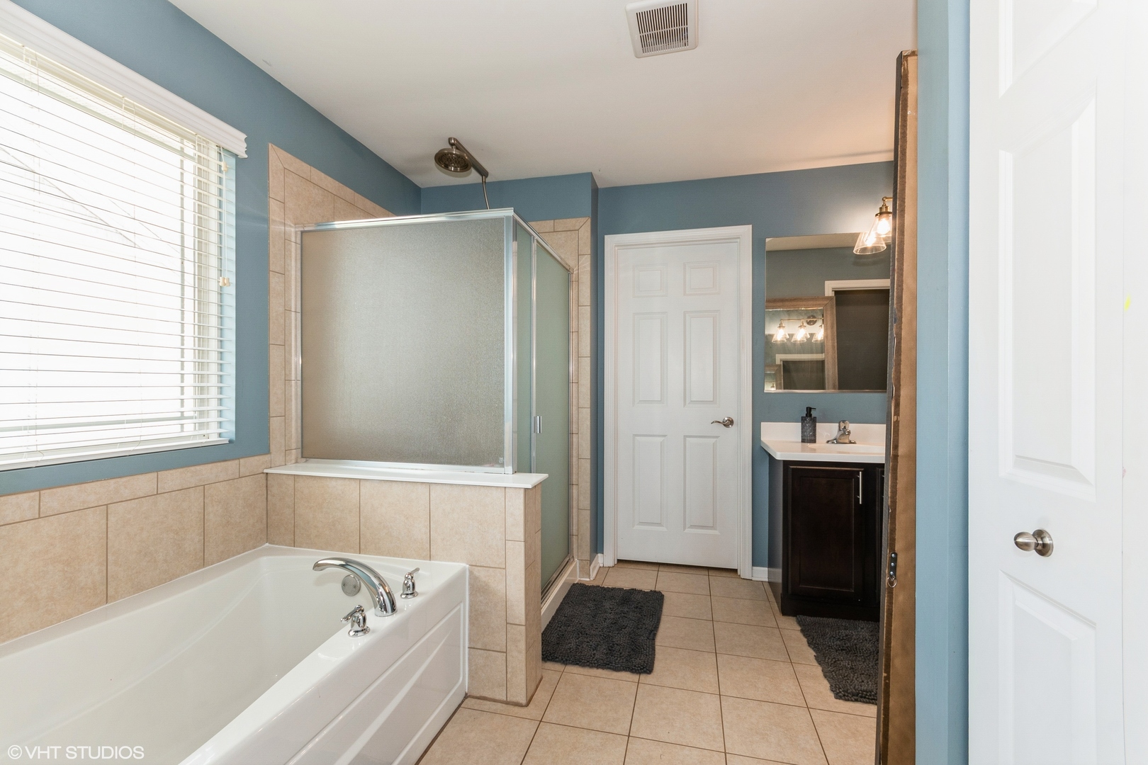 25219 Bay Tree Circle, Shorewood, IL 60404