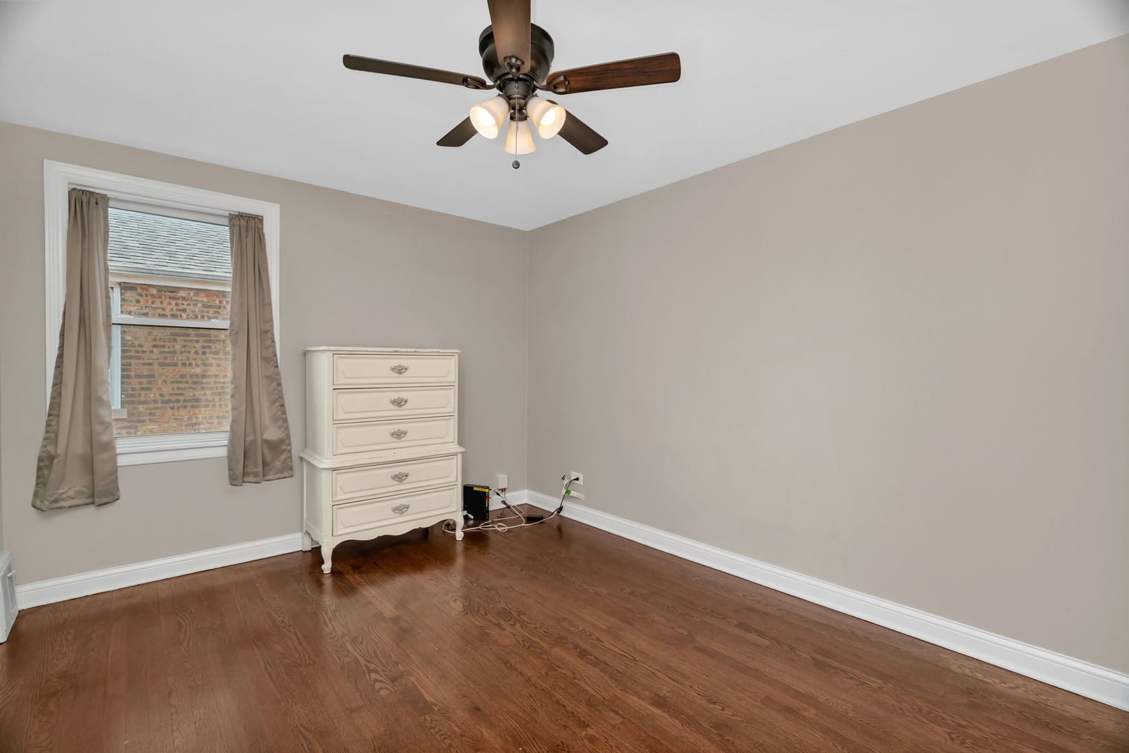 5304 S Ridgeway Avenue, Chicago, IL 60632