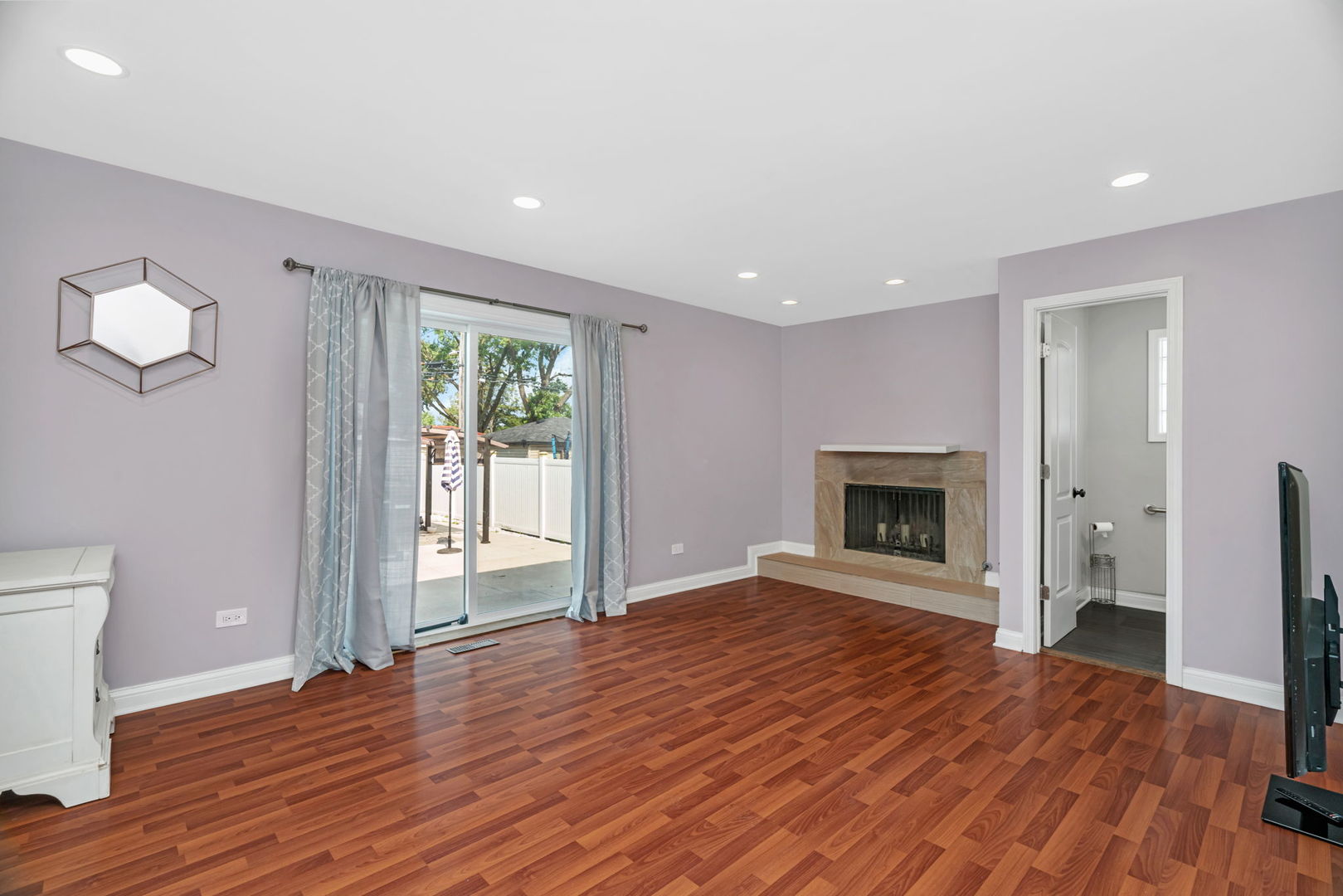 5304 S Ridgeway Avenue, Chicago, IL 60632