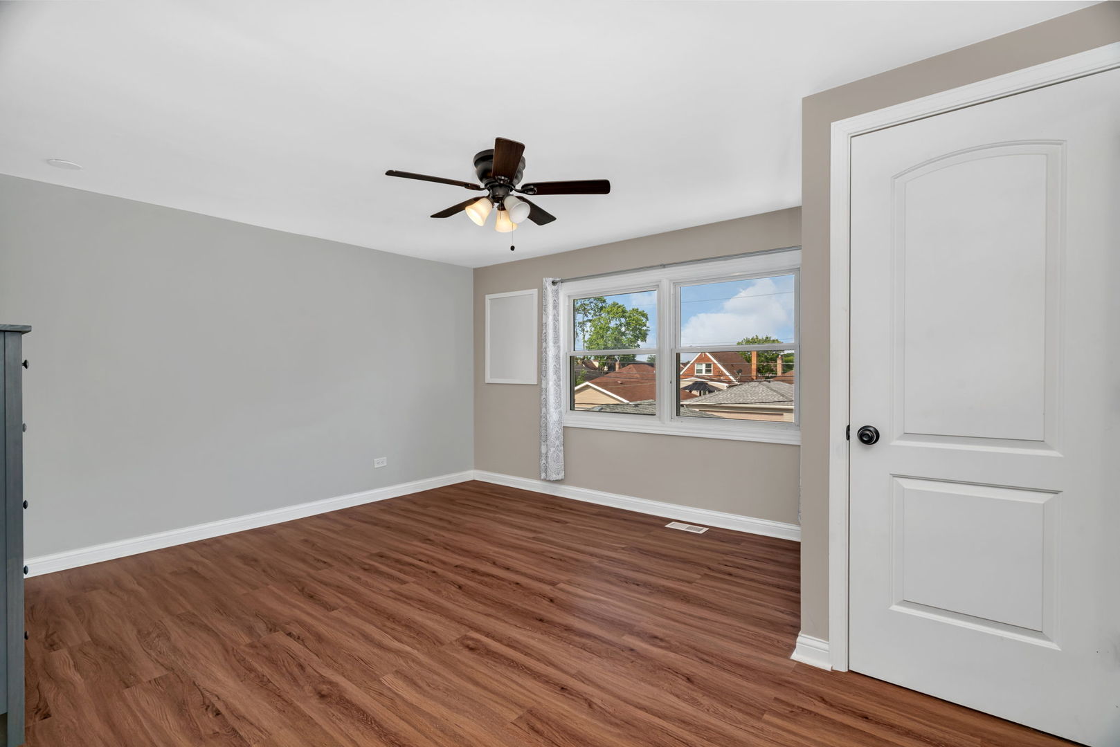 5304 S Ridgeway Avenue, Chicago, IL 60632