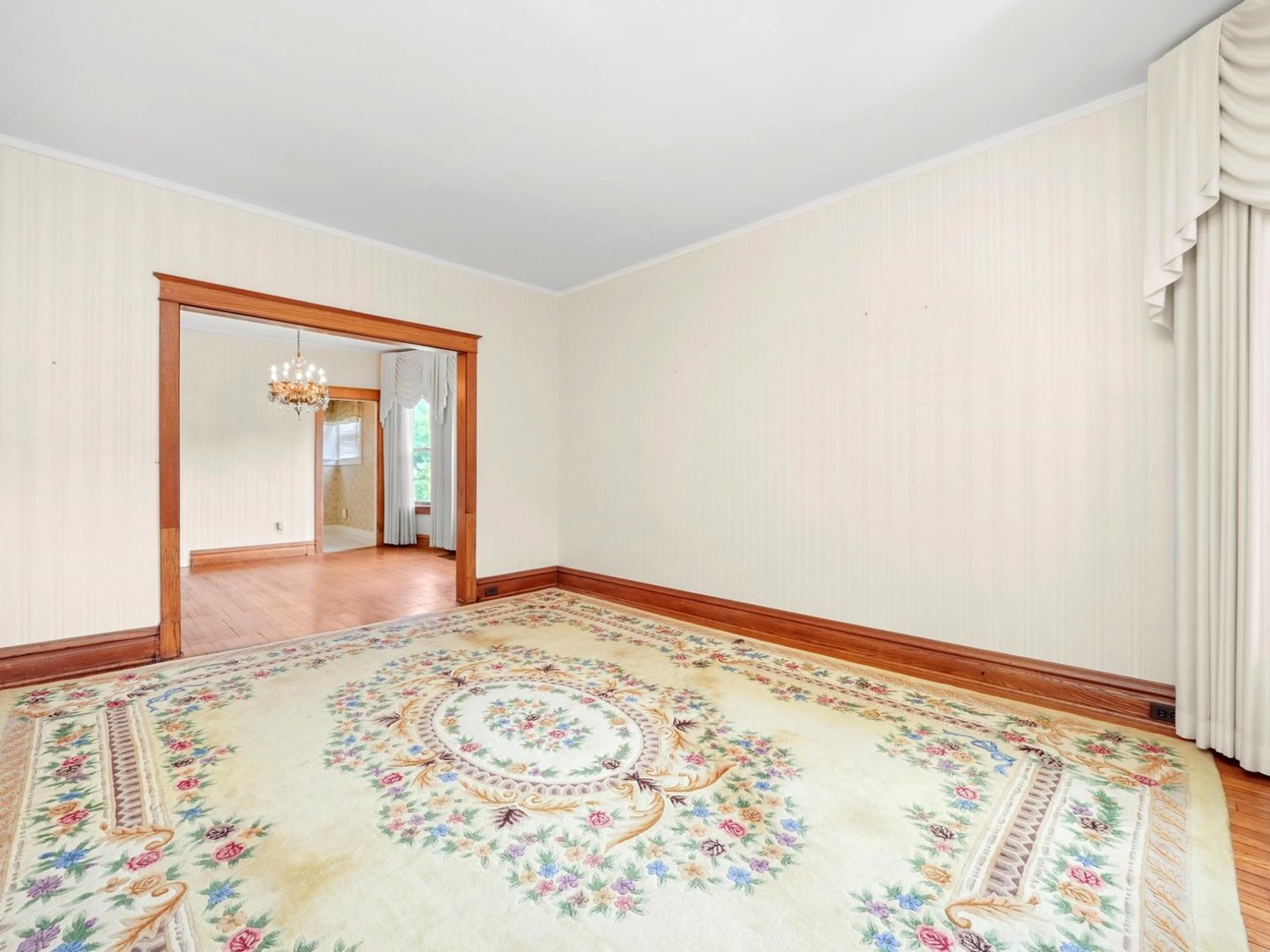 31 Bluff Avenue, La Grange, IL 60525