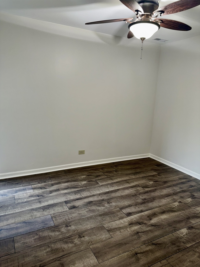 5900 Oakwood Drive #4G, Lisle, IL 60532