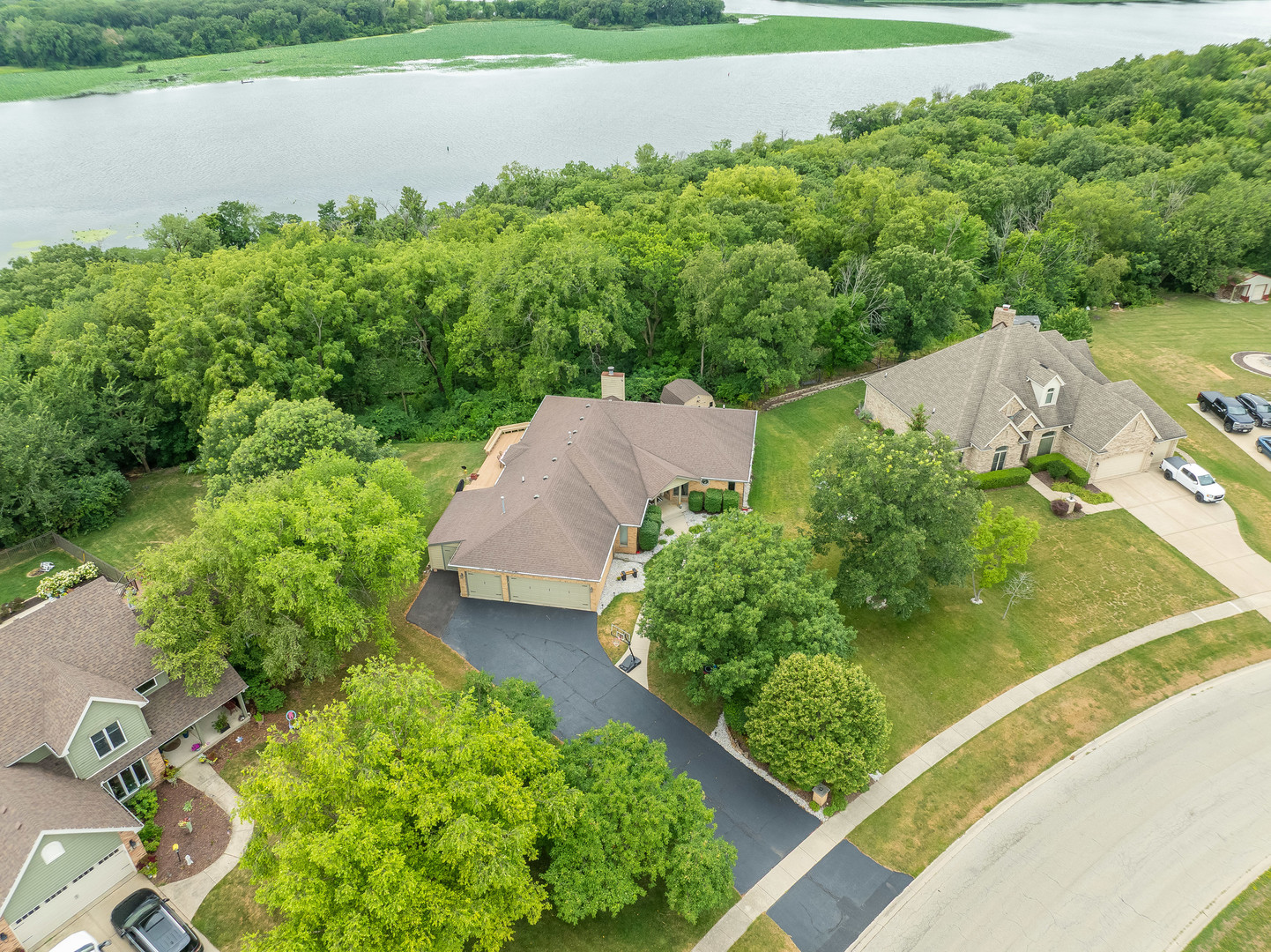 26223 W Highland Drive, Channahon, IL 60410