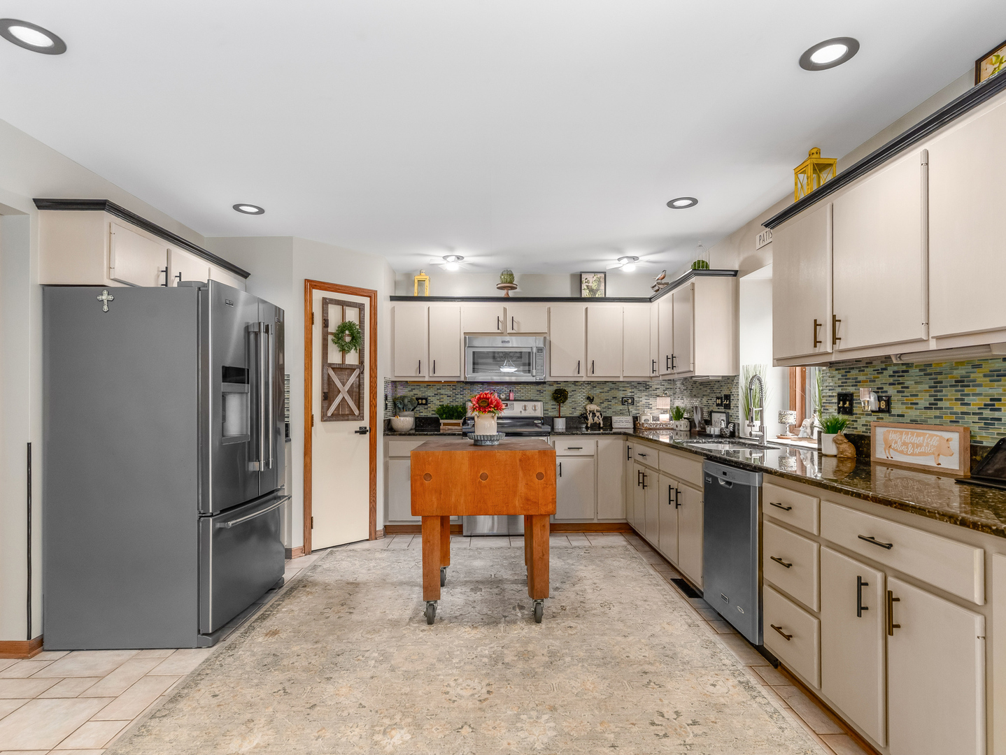 26223 W Highland Drive, Channahon, IL 60410