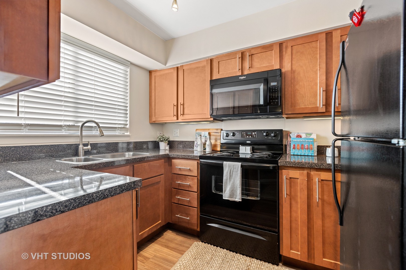 1601 Westminster Drive #112, Naperville, IL 60563