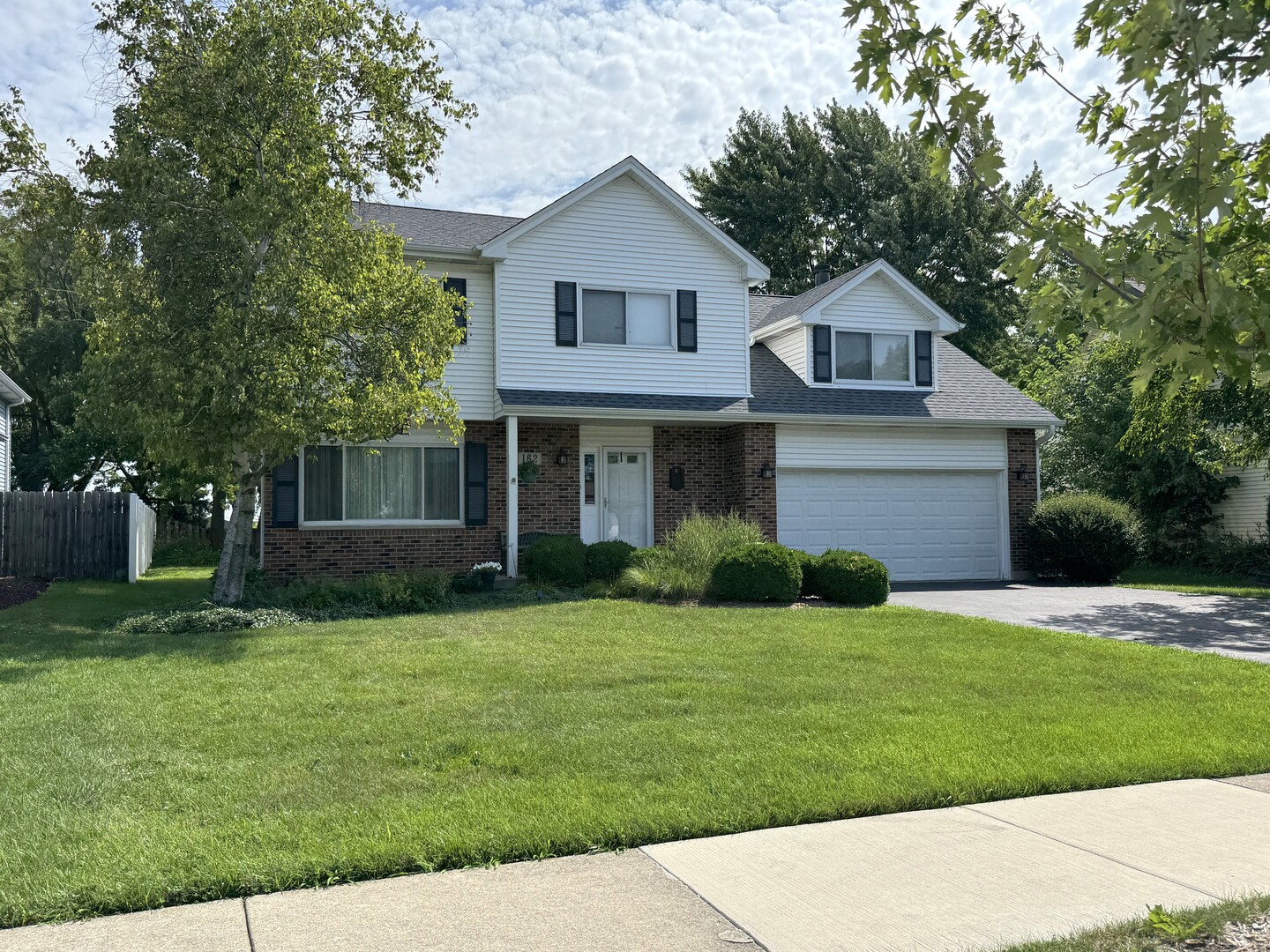 162 N Canyon Drive, Bolingbrook, IL 60490