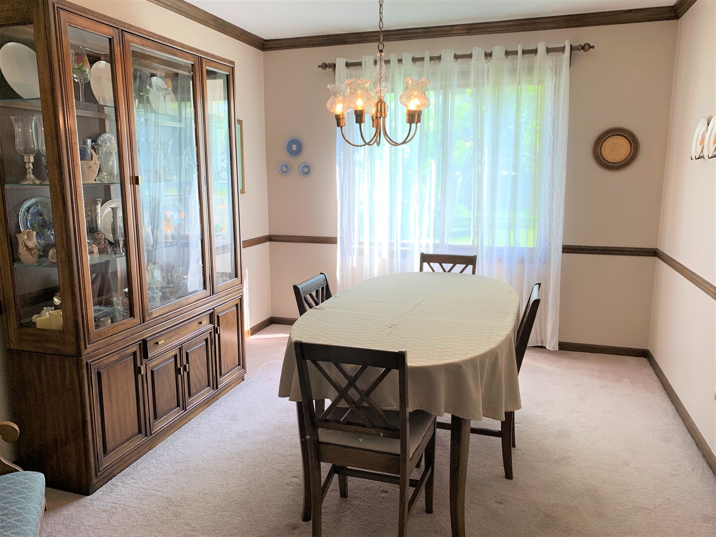162 N Canyon Drive, Bolingbrook, IL 60490