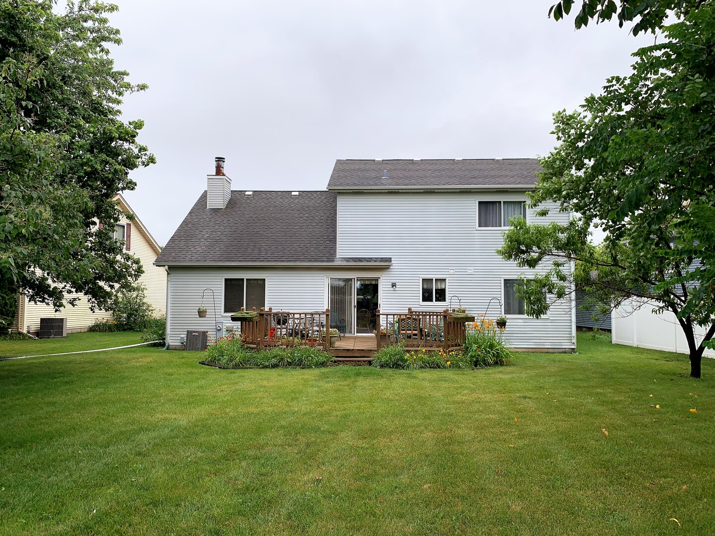 162 N Canyon Drive, Bolingbrook, IL 60490
