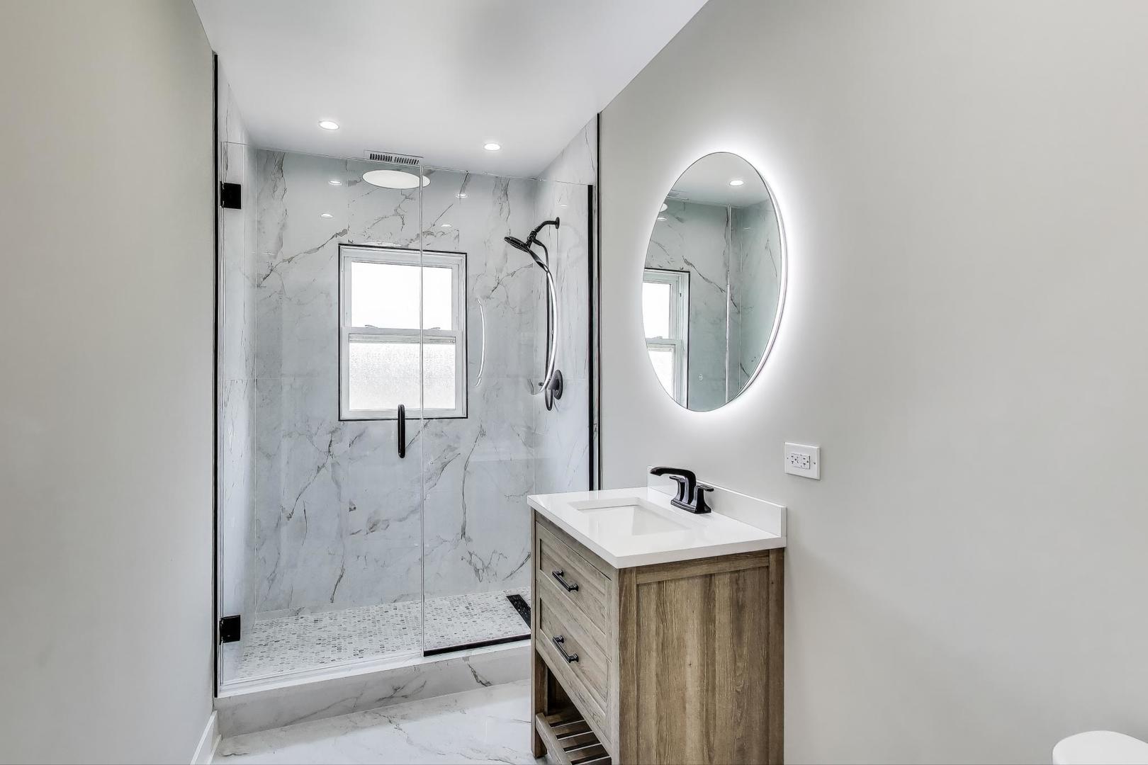 4305 N Mobile Avenue, Chicago, IL 60634