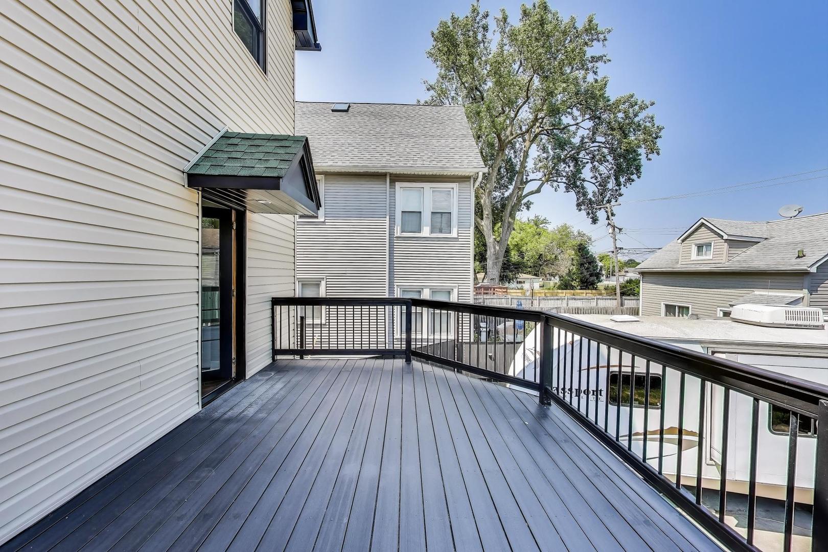4305 N Mobile Avenue, Chicago, IL 60634