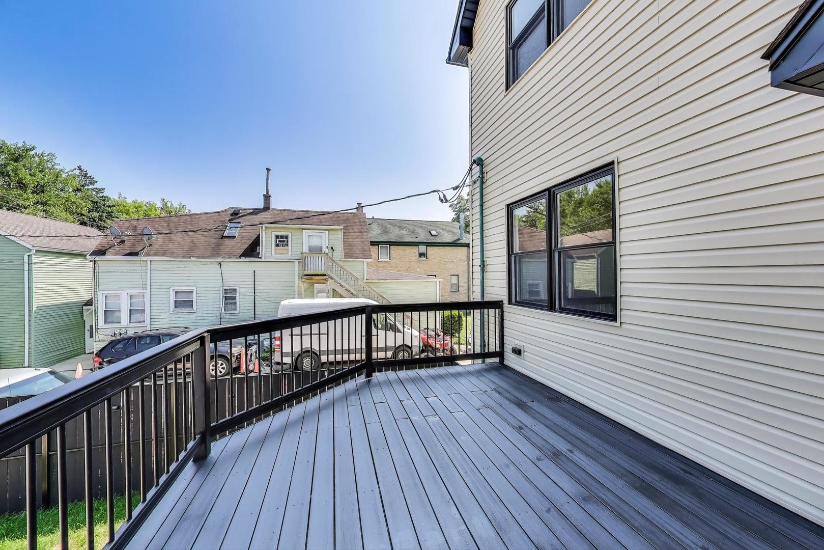 4305 N Mobile Avenue, Chicago, IL 60634