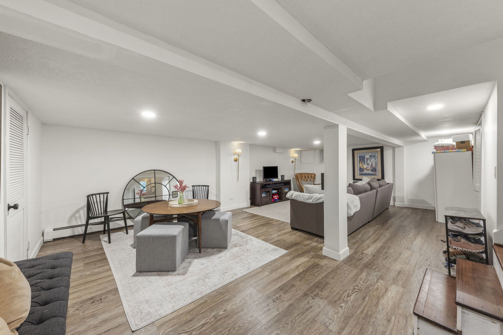 345 N Montclair Avenue, Glen Ellyn, IL 60137