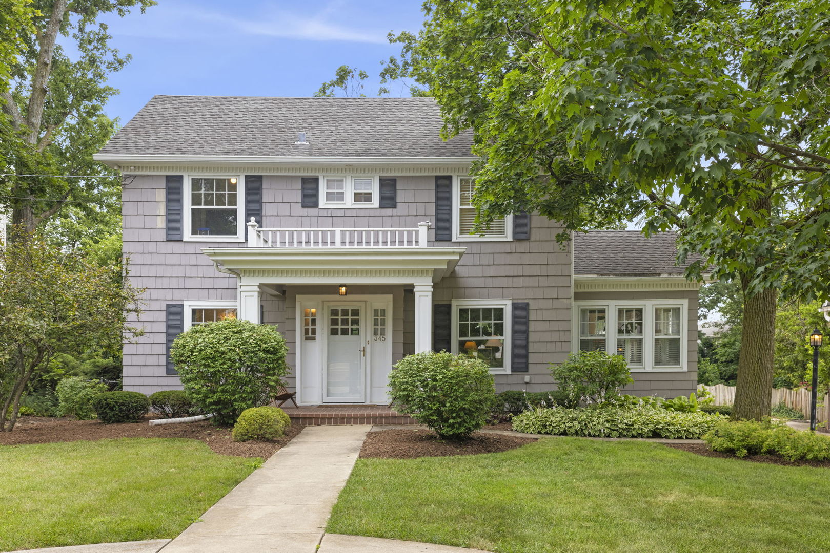 345 N Montclair Avenue, Glen Ellyn, IL 60137