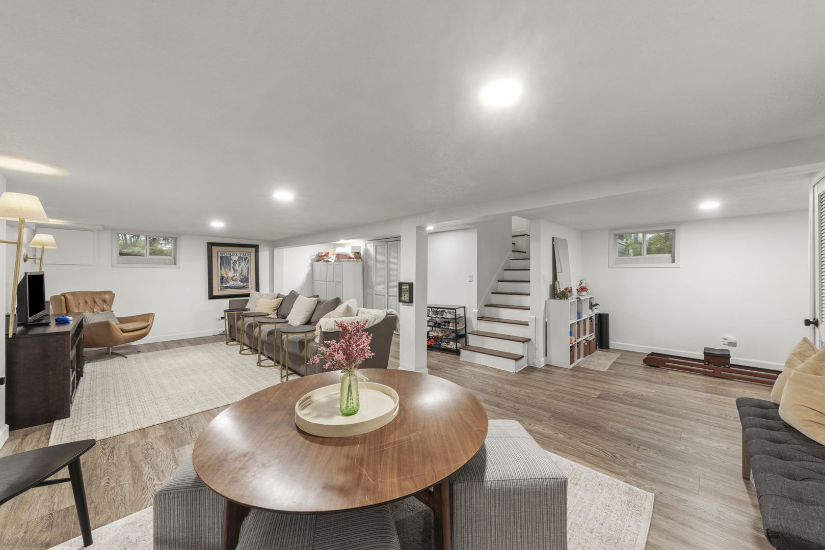 345 N Montclair Avenue, Glen Ellyn, IL 60137