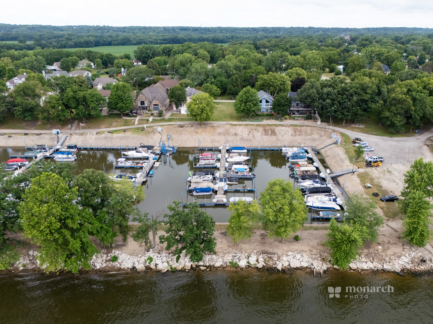 100 Hillsman Lane, Seneca, IL 61360
