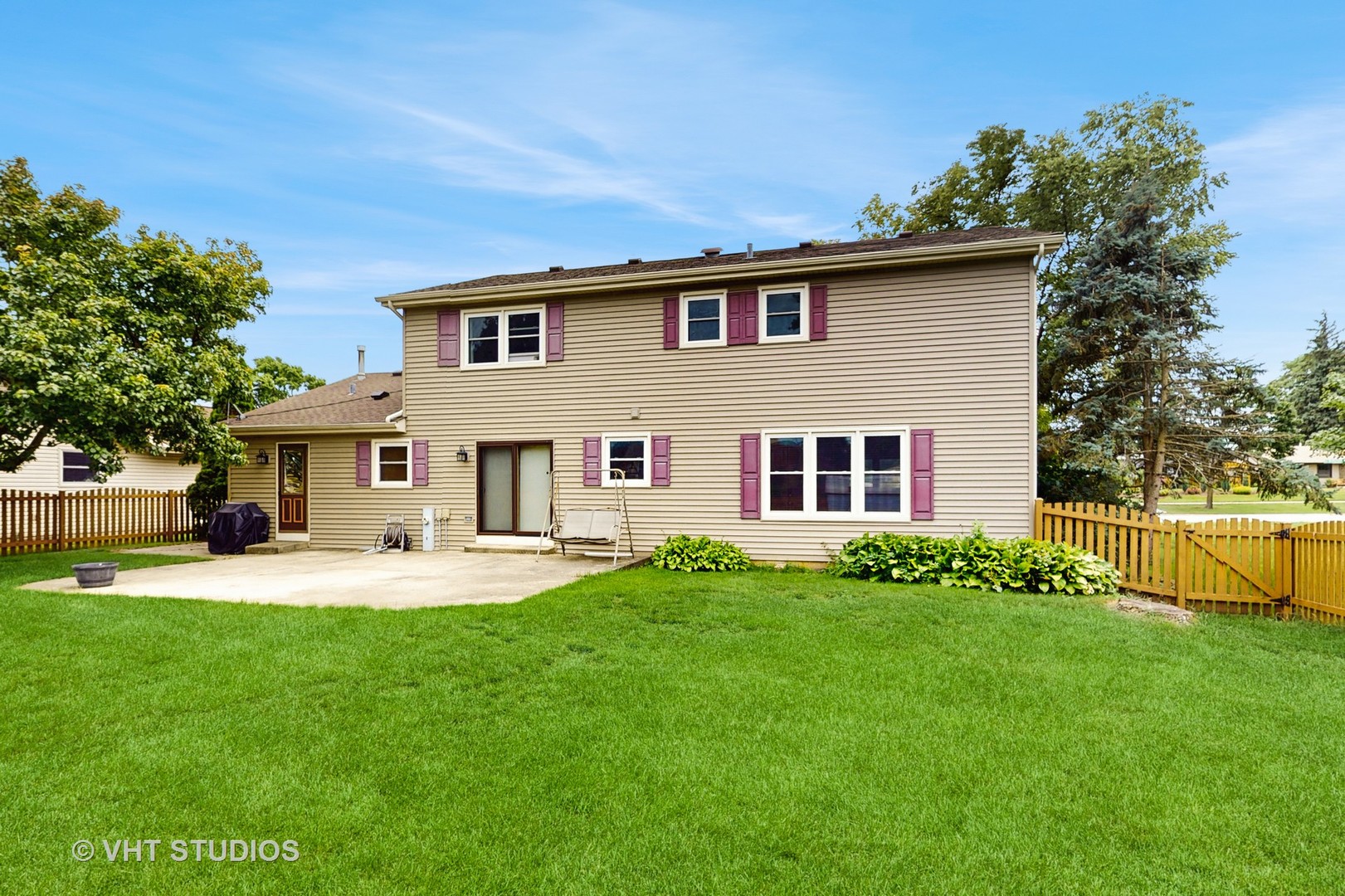 230 W Weathersfield Way, Schaumburg, IL 60193