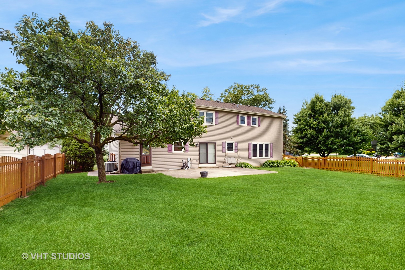 230 W Weathersfield Way, Schaumburg, IL 60193
