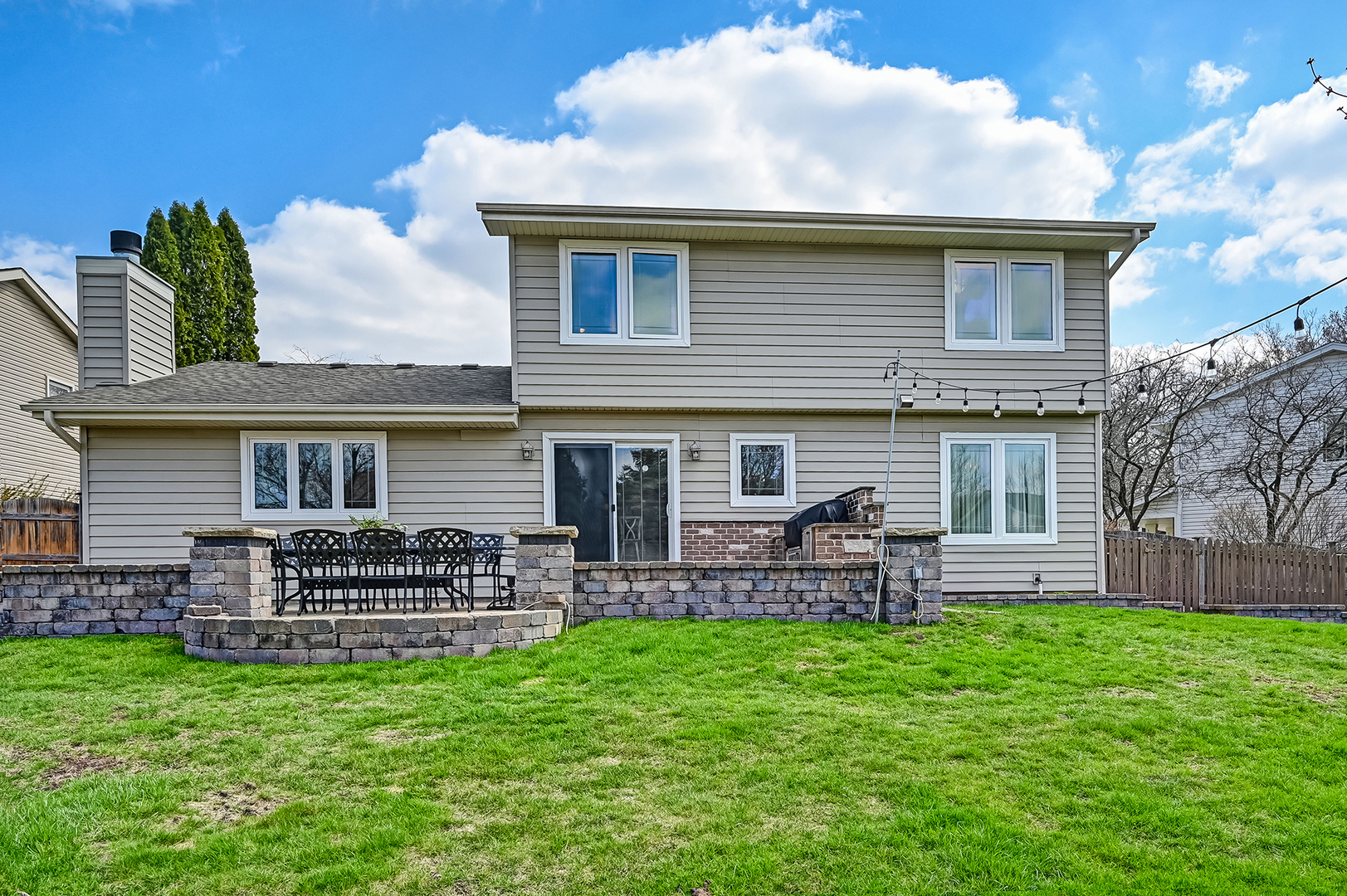 308 Oakbrook Court, Bartlett, IL 60103