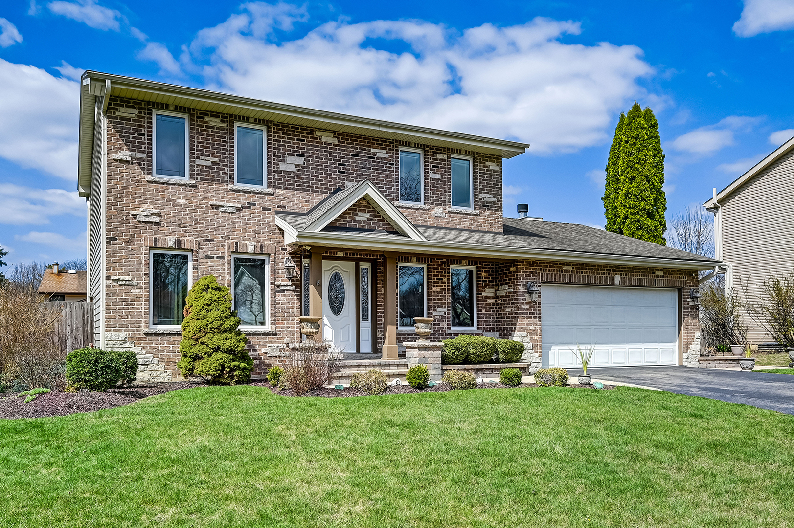 308 Oakbrook Court, Bartlett, IL 60103