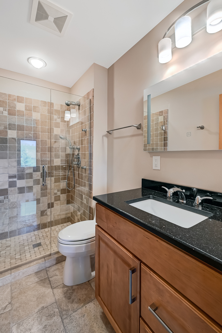 308 Oakbrook Court, Bartlett, IL 60103