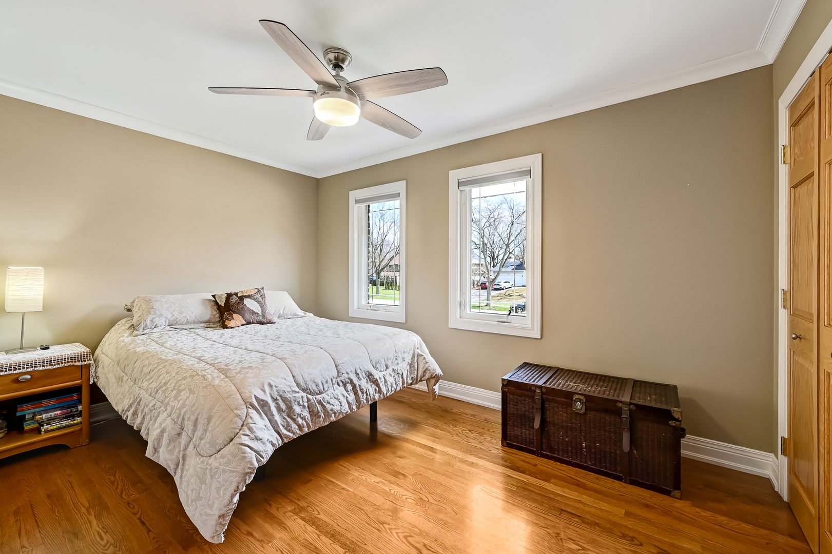 308 Oakbrook Court, Bartlett, IL 60103