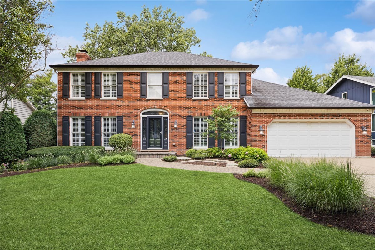 221 Meadowbrook Lane, Hinsdale, IL 60521