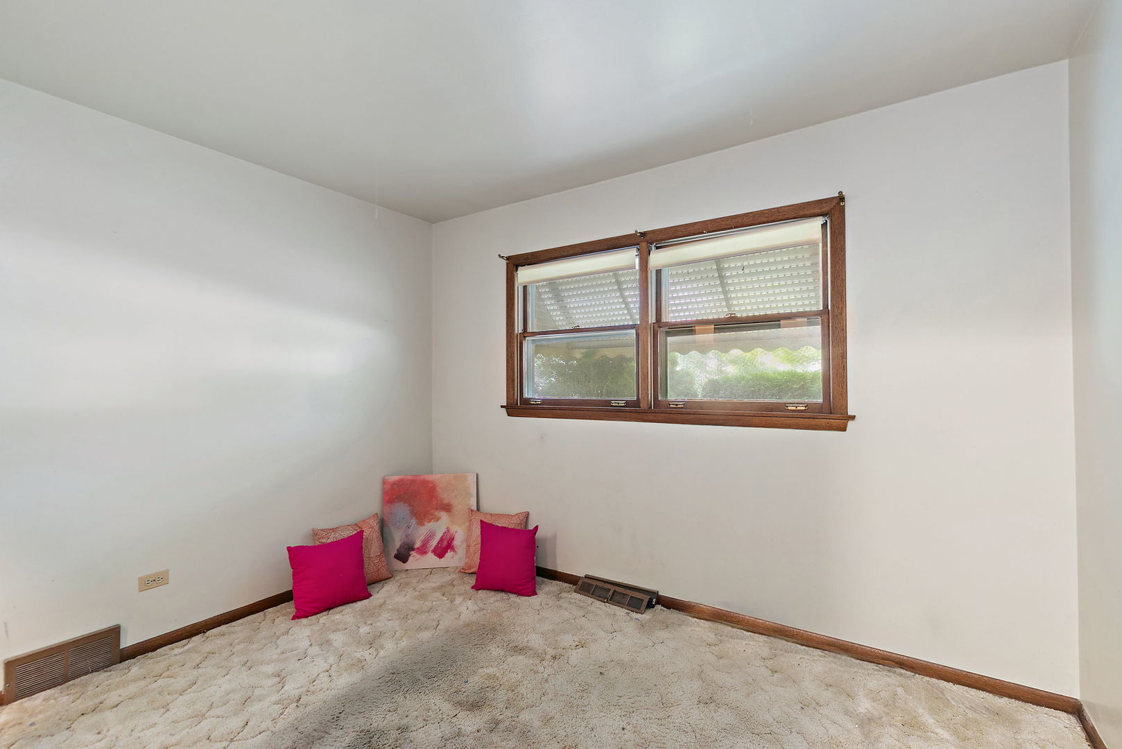 614 E Weathersfield Way, Schaumburg, IL 60193