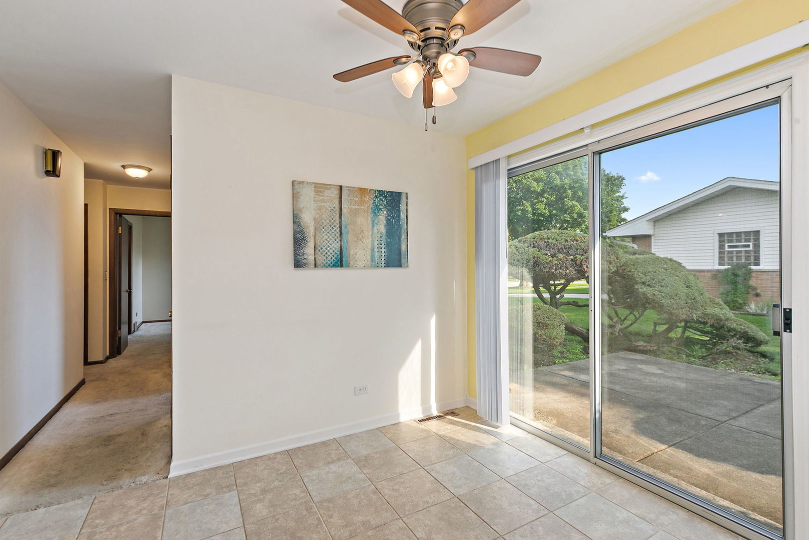 614 E Weathersfield Way, Schaumburg, IL 60193