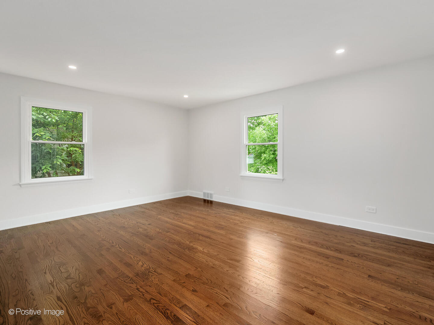 704 59th Street, Lisle, IL 60532