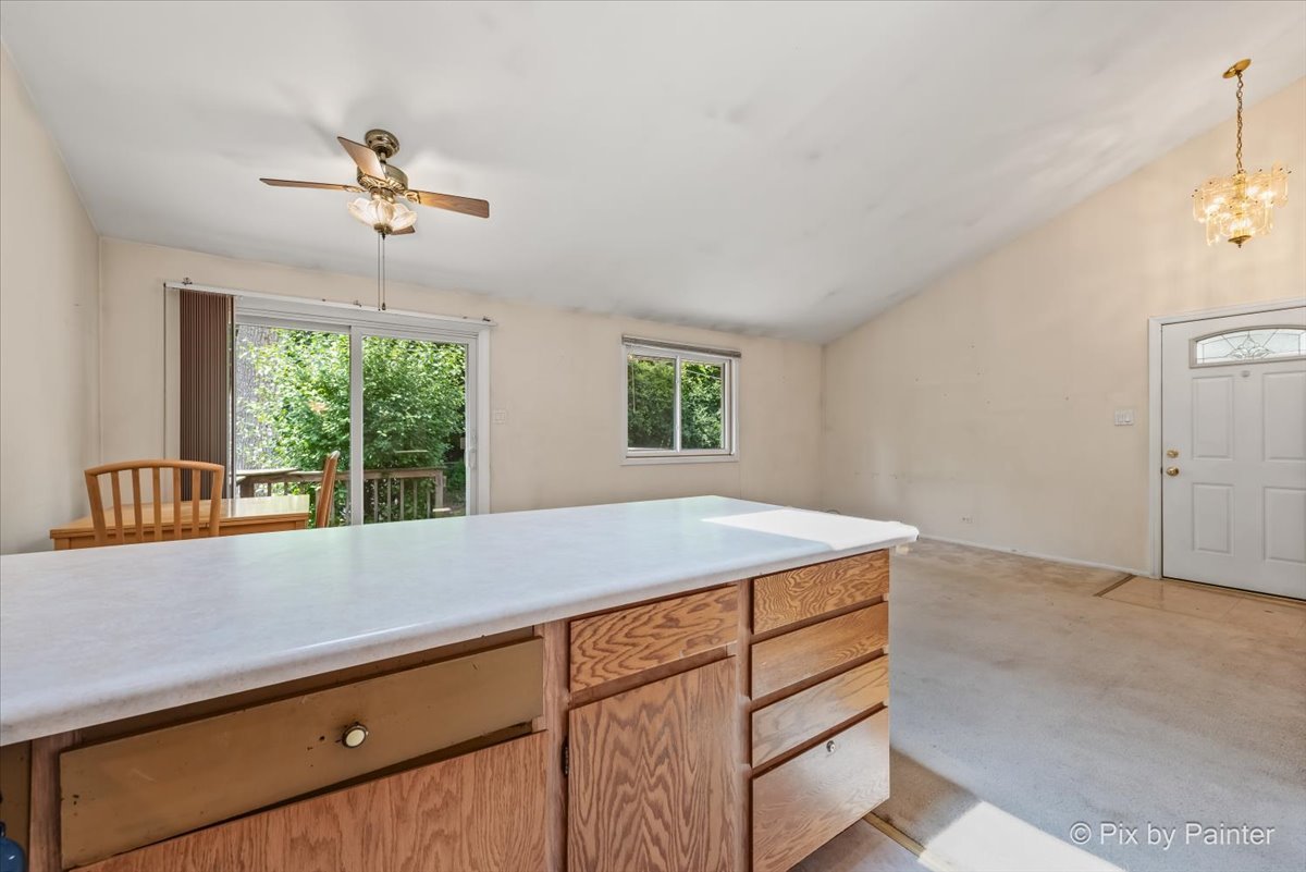 206 Troy Lane, Lombard, IL 60148