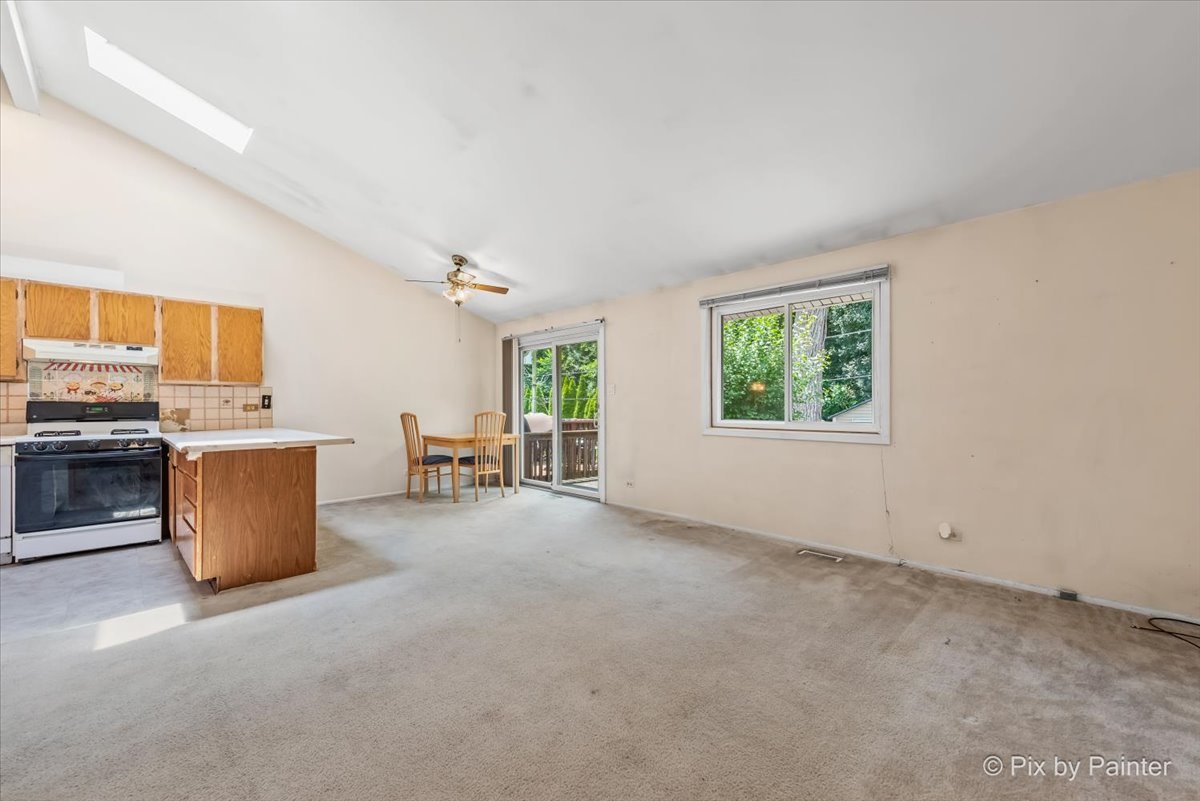 206 Troy Lane, Lombard, IL 60148