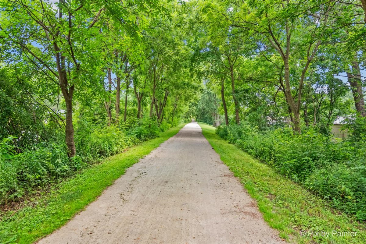 206 Troy Lane, Lombard, IL 60148