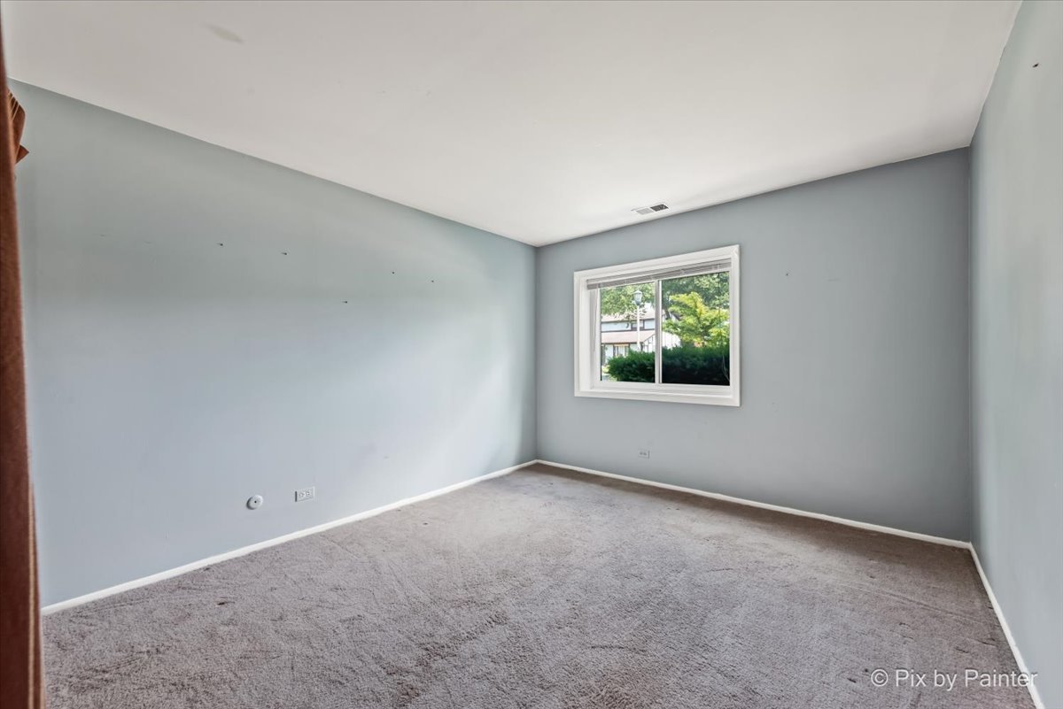 206 Troy Lane, Lombard, IL 60148
