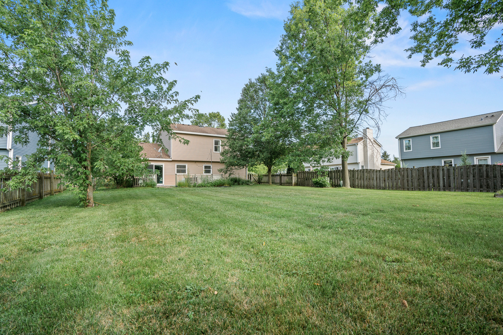 5S705 Hummingbird Lane, Naperville, IL 60540